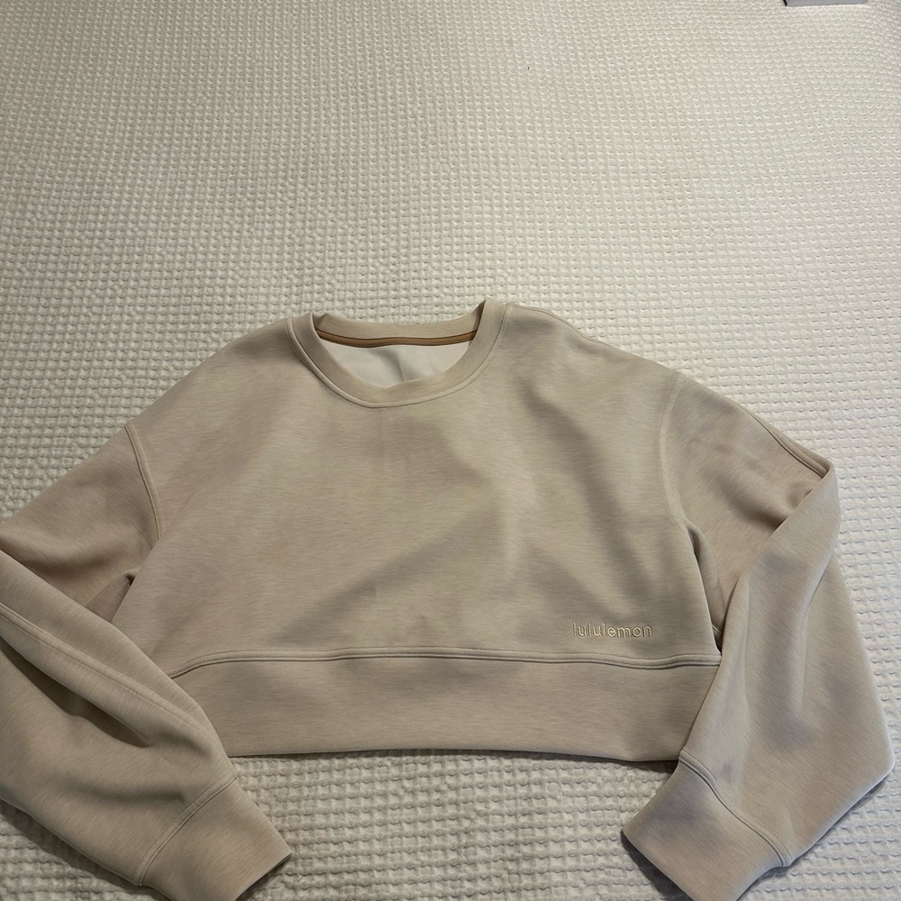 lululemon soft stream Cream Cropped Sweatshirt